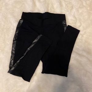 Black leggings